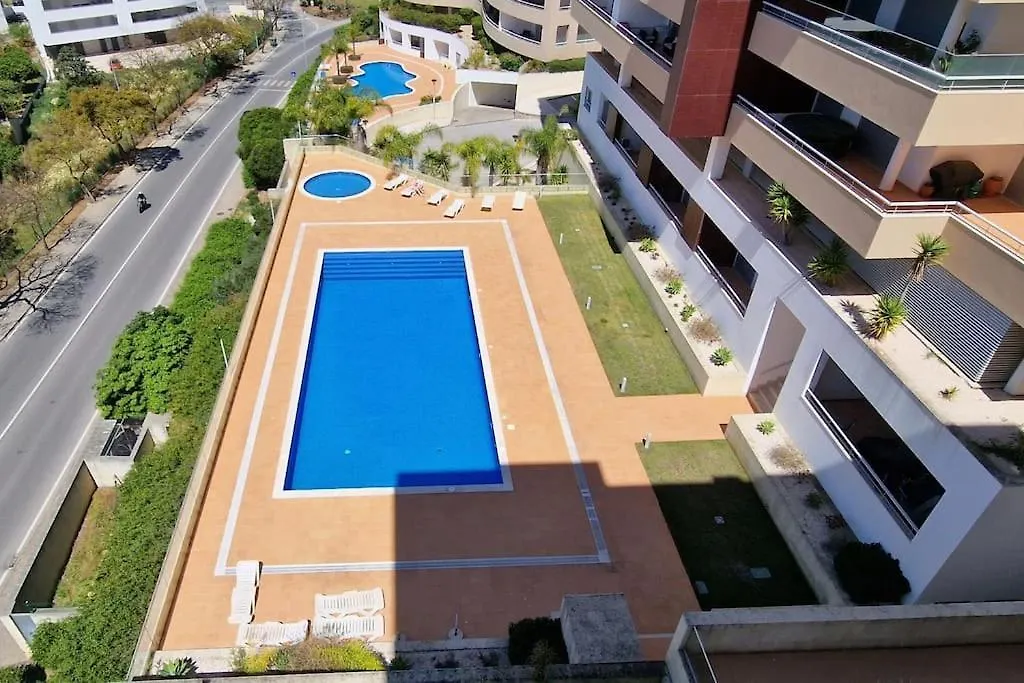 Deluxe 2 Bedroom Apartment With Bbq Lagos