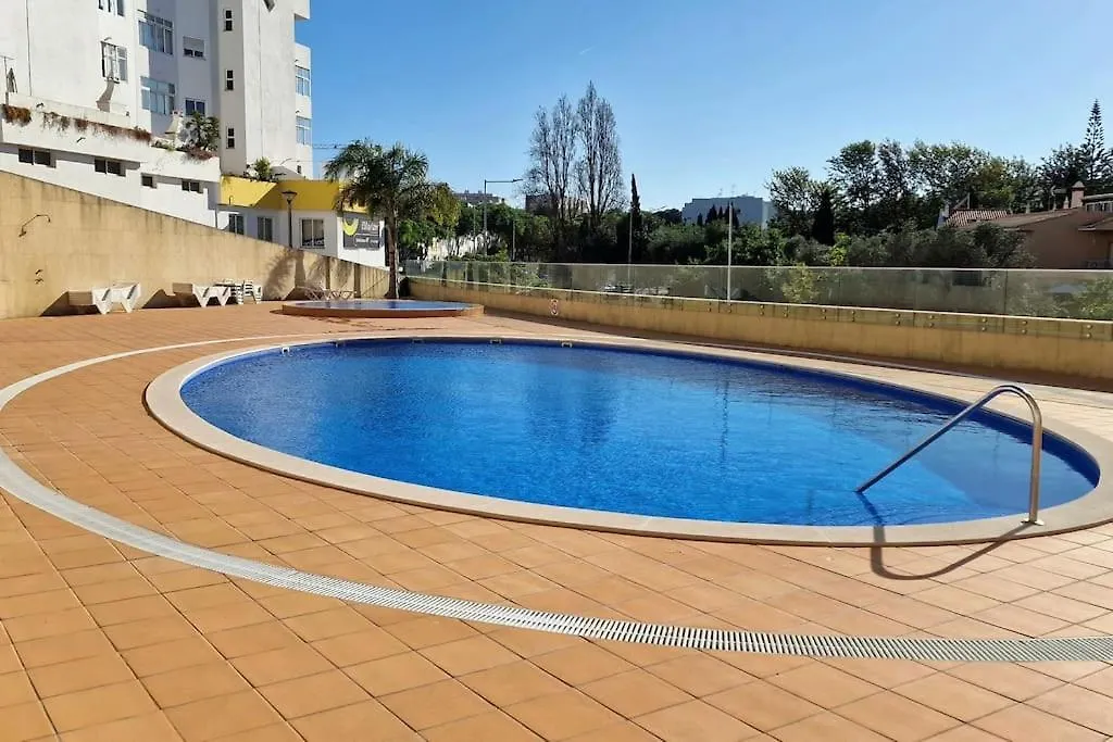 Deluxe 2 Bedroom Apartment With Bbq Lagos