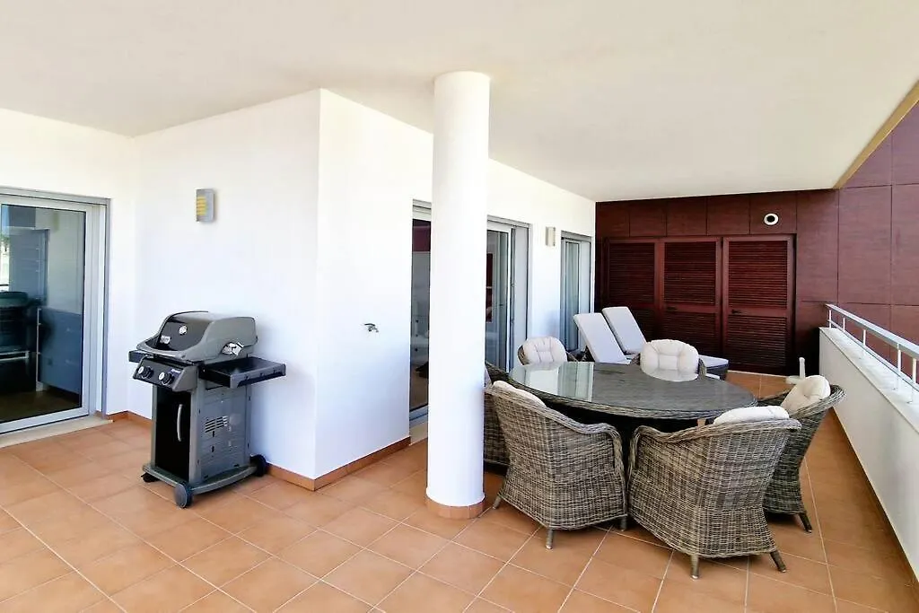 Deluxe 2 Bedroom Apartment With Bbq Lagos