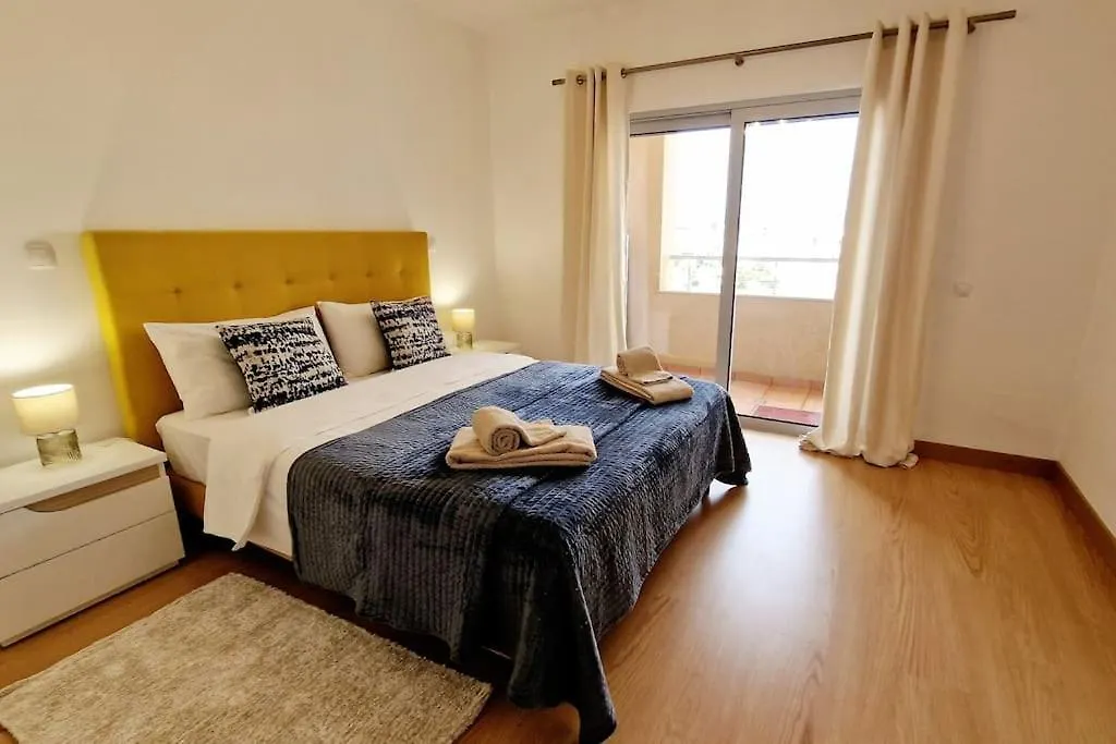 Deluxe 2 Bedroom Apartment With Bbq Lagos